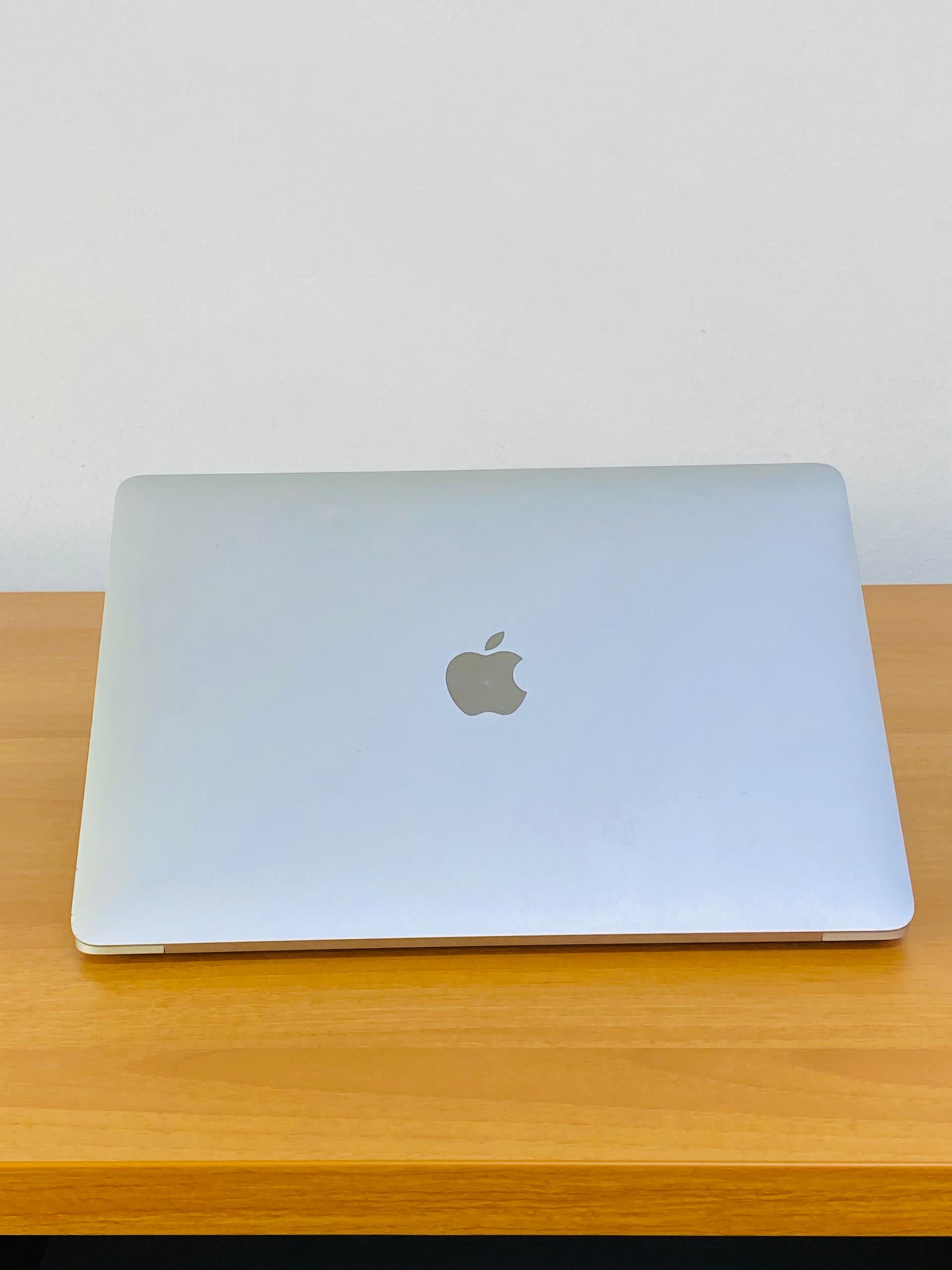 MacBook Air 2019